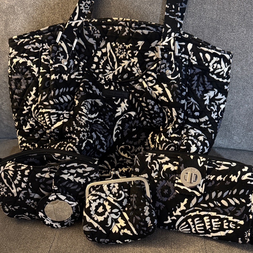 Vera Bradley Black & White Quilted Floral Tote with other accessories